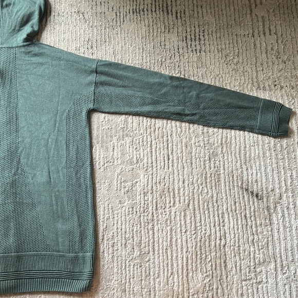 Lululemon Wake Up & Go Sweater - Picture 9 of 10